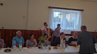 Posedenie s dôchodcami 