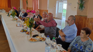 Posedenie s dôchodcami 
