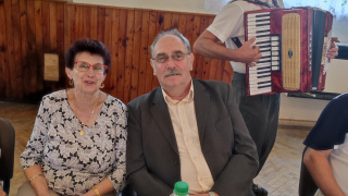 Posedenie s dôchodcami 