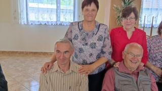 Posedenie s dôchodcami 